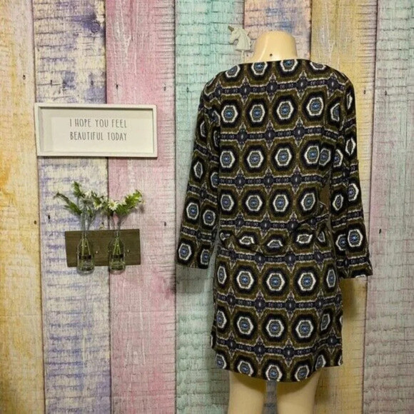 Beautiful Patterned Ovi Long Sleeve Shift geographic Dress Crew Neck S Causal - Picture 2 of 4